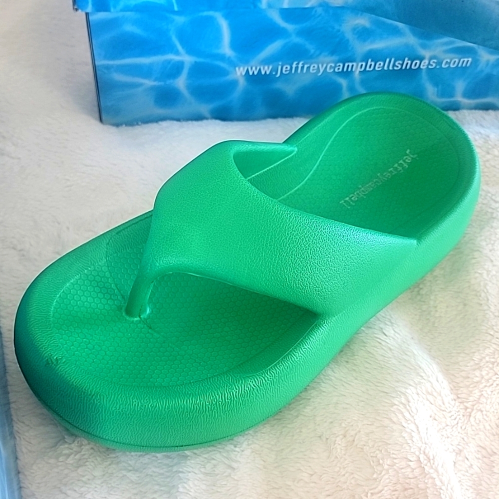 Green chillaxin size 7